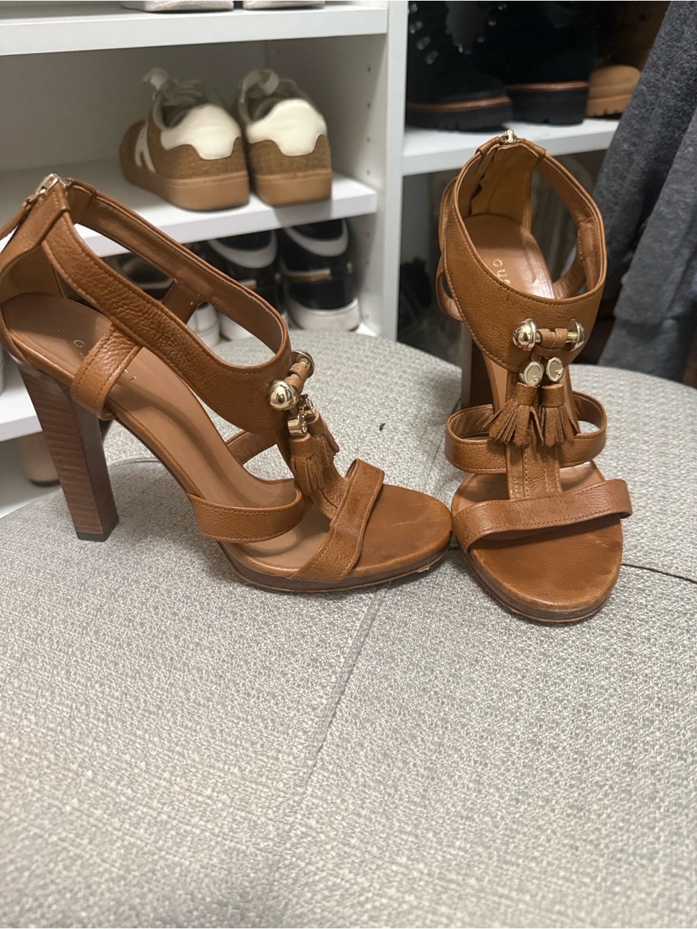 Gucci heels Tan Leather Tassel Sandals beautiful very comfortable 3.5 inch heel